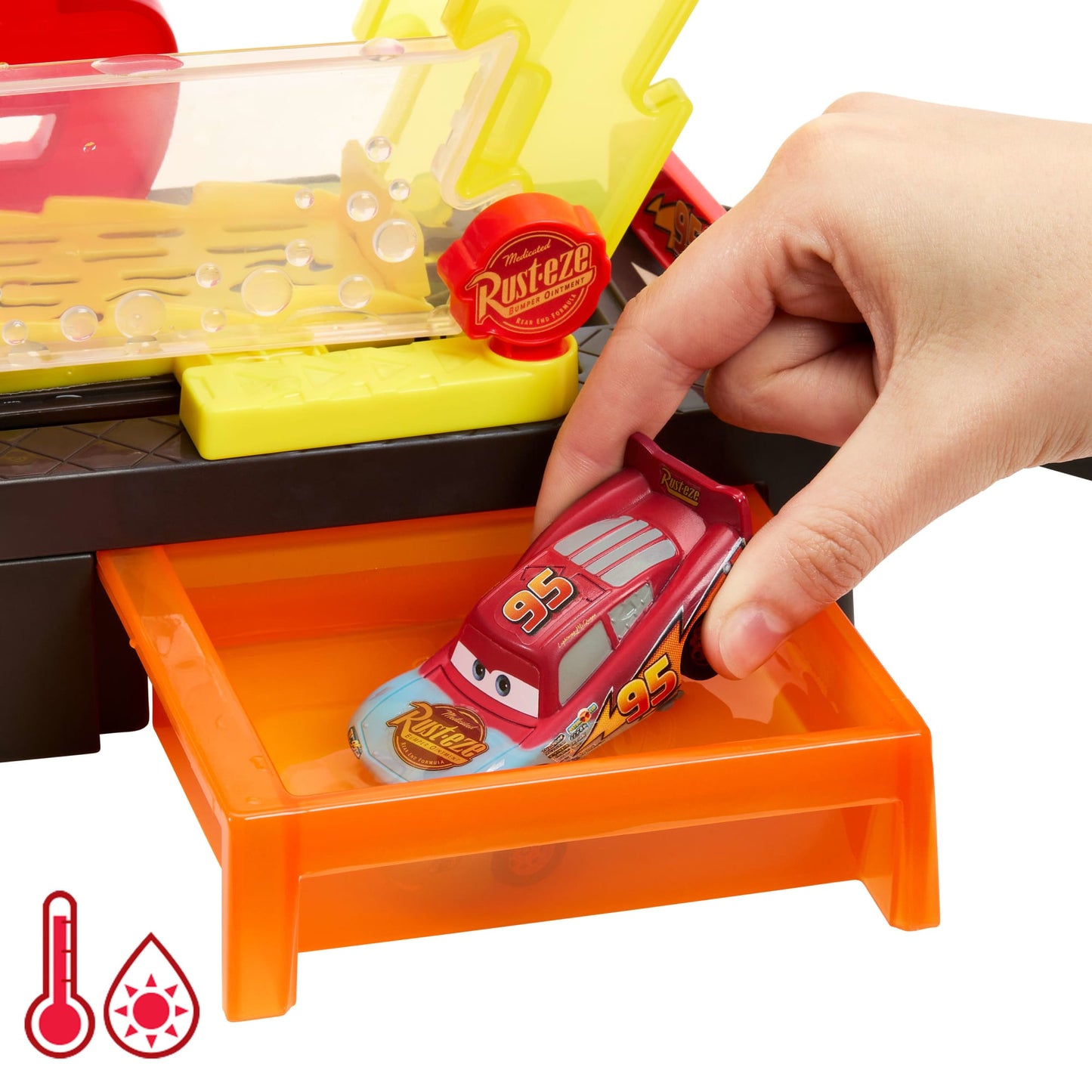 Disney/Pixar  Les Bagnoles  Cc  Lave-Auto Préparation à La Course
